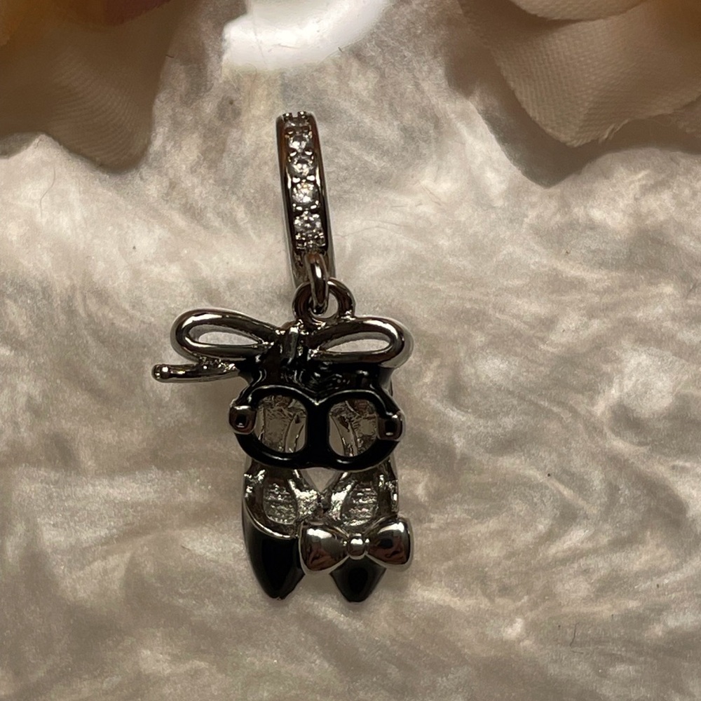Bracelet Charm Black High Heels with Bow and rhinestones - Picture 12 of 16